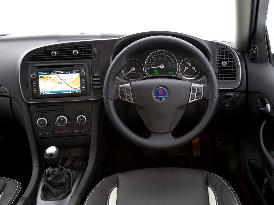  Saab 9-3 Griffin Aero SportCombi 2011 года  (UK) (фото 7 из 8)